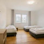 Tolstov - 250m2 Loft With 6 Im Industriegebiet - 20 Min Messe Dus&old Town Dus Appartement *
