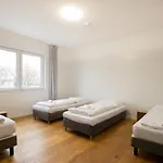 Appartement Tolstov - 250m2 Loft With 6 Im Industriegebiet - 20 Min Messe Dus&old Town Dus *