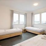 Appartement Tolstov - 250m2 Loft With 6 Im Industriegebiet - 20 Min Messe Dus&old Town Dus *