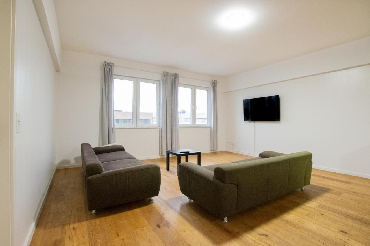 Tolstov - 250m2 Loft With 6 Im Industriegebiet - 20 Min Messe Dus & Old Town Dus Apartment *