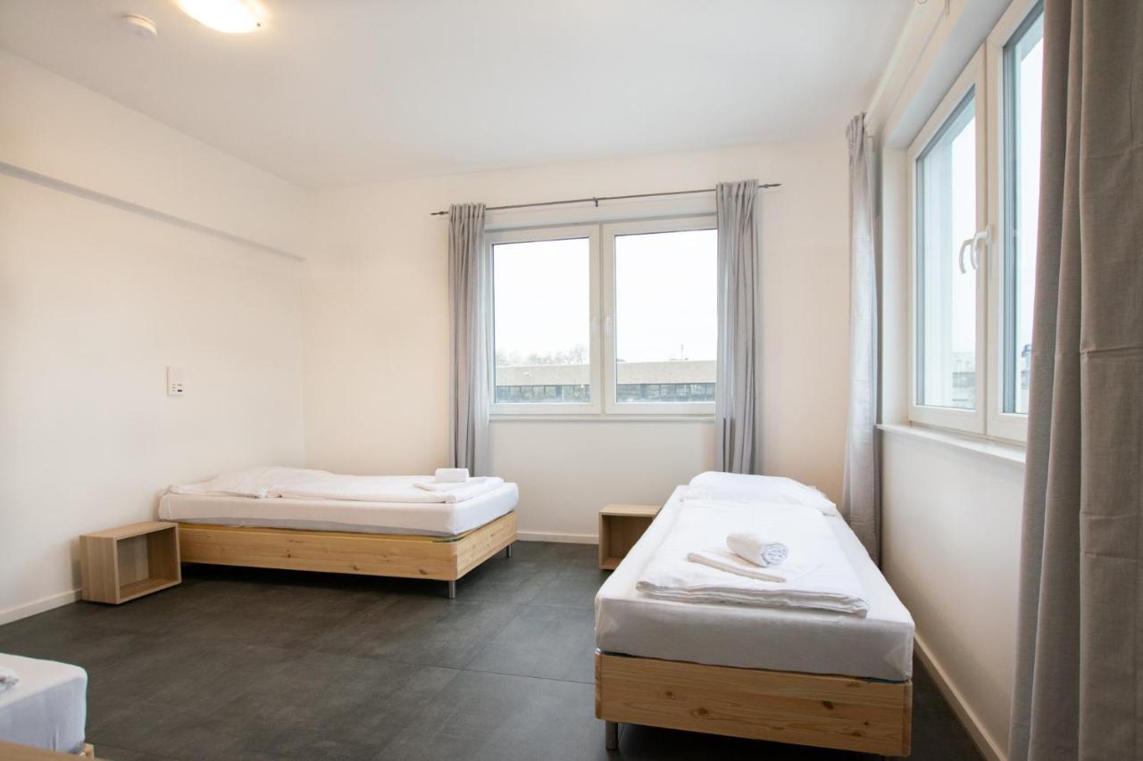 Tolstov - 250m2 Loft With 6 Im Industriegebiet - 20 Min Messe Dus & Old Town Dus