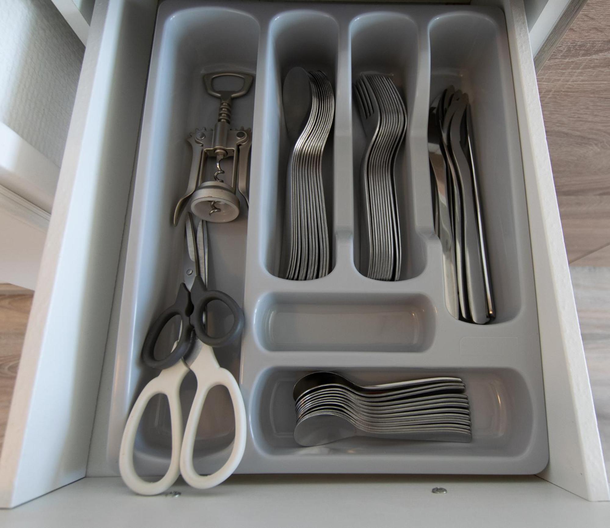 Tolstov - 250m2 Loft With 6 Im Industriegebiet - 20 Min Messe Dus & Old Town Dus *