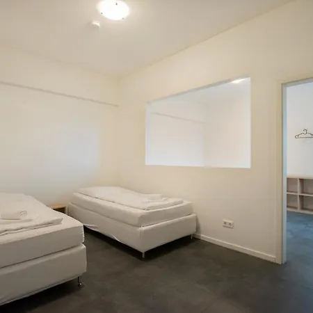 Apartment Tolstov - 250m2 Loft With 6 Im Industriegebiet - 20 Min Messe Dus & Old Town Dus Dusseldorf