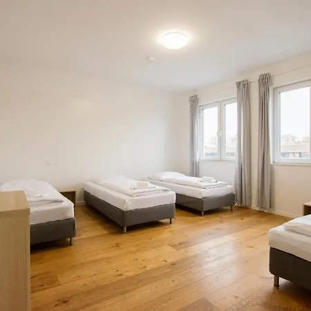 Apartment Tolstov - 250m2 Loft With 6 Im Industriegebiet - 20 Min Messe Dus & Old Town Dus Dusseldorf