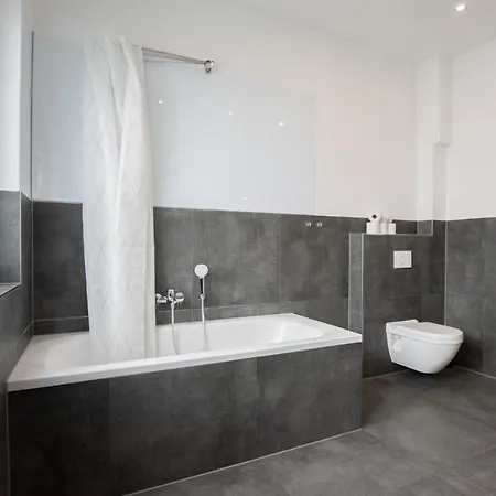 Apartment Tolstov - 250m2 Loft With 6 Im Industriegebiet - 20 Min Messe Dus & Old Town Dus Dusseldorf